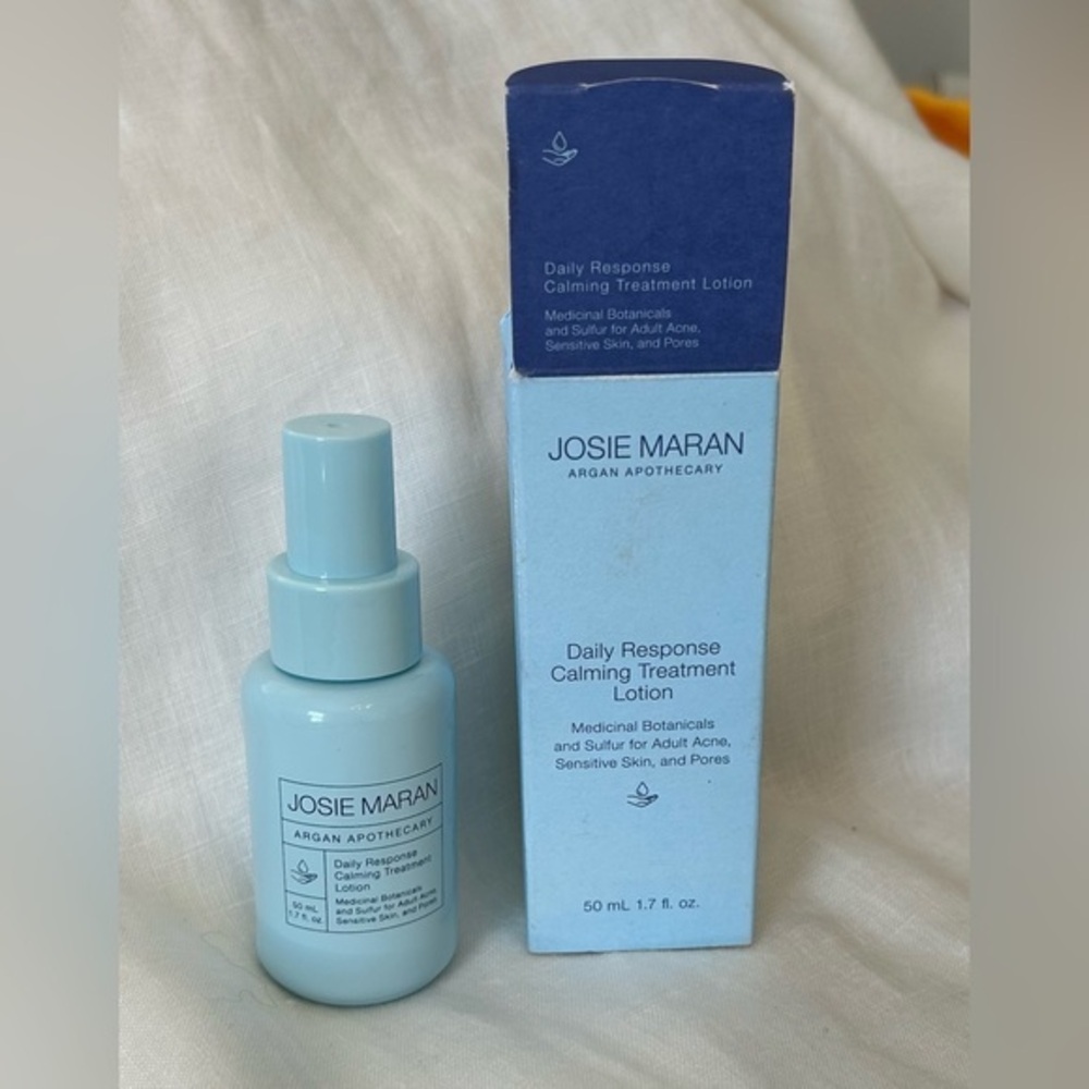 NEW IN BOX Josie Maran Apothecary Daily Response Calming Treatment Lotion Acne